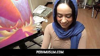 PervMuslim - Is Ready To Wideness Her Legs Tribunal Won't Remove Her Hijab