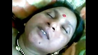 Indian Townsperson aunty copulation in her husband - XVIDEOS.COM
