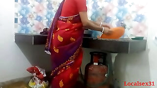 Desi Bengali desi Village Indian Bhabi Kitchen Sex In Red Saree ( Official Video At the end of one's tether Localsex31)